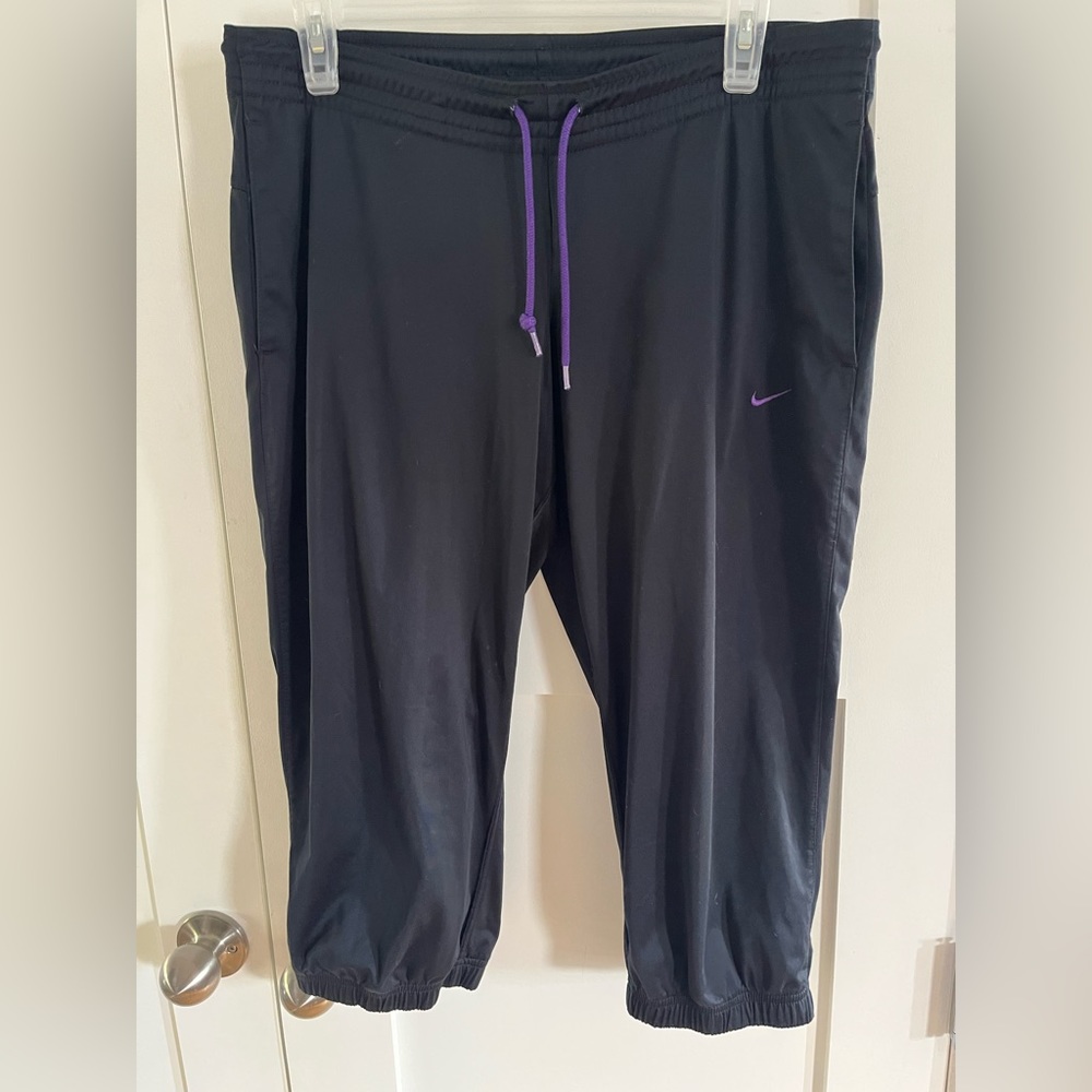 Nike Capri Track pants